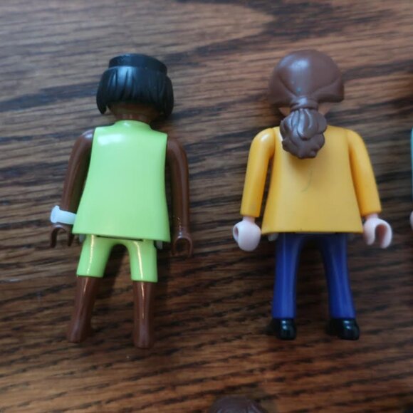 7 pcs Female Playmobile Figures - Picture 8 of 11